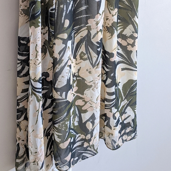 🌿H&M CHIFFON MAXI🌿 - Picture 10 of 12